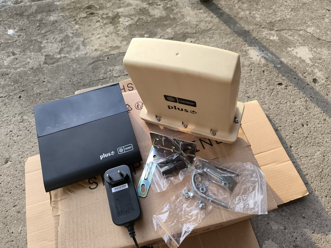 Zestaw IDU-300 ODU-300