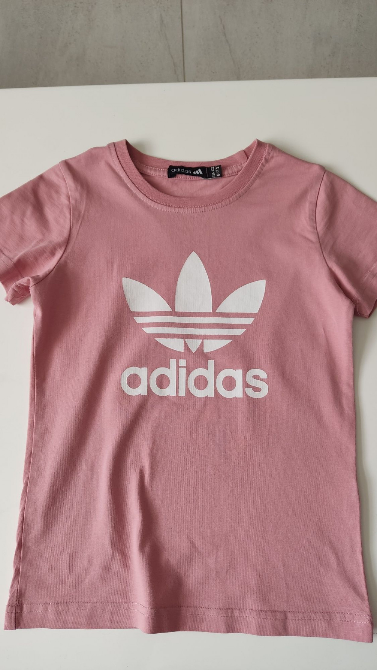 T-shirt adidas r. 116-122